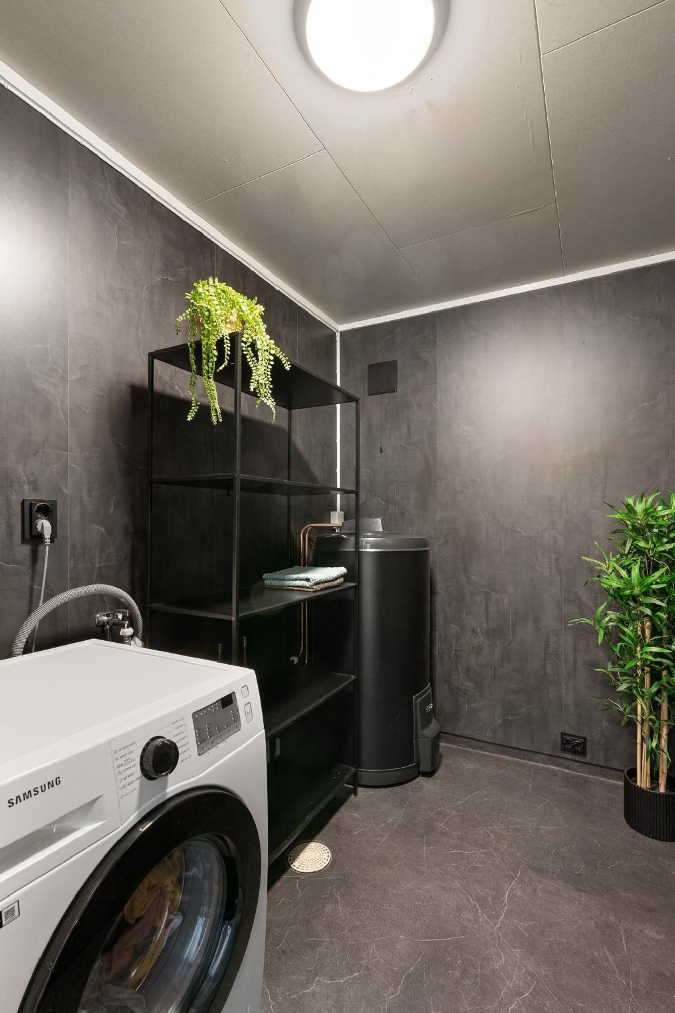 Central And Newly Renovated Apartment For Rent ترومسو المظهر الخارجي الصورة